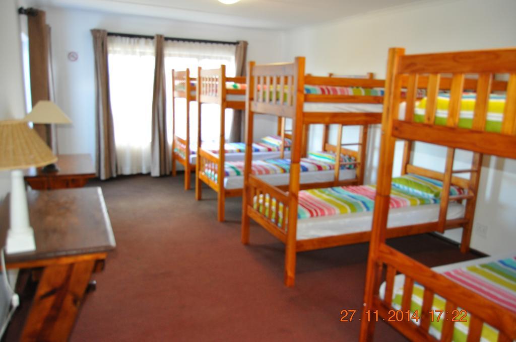 Backpacker Apartments Плетенбърг Бей Стая снимка