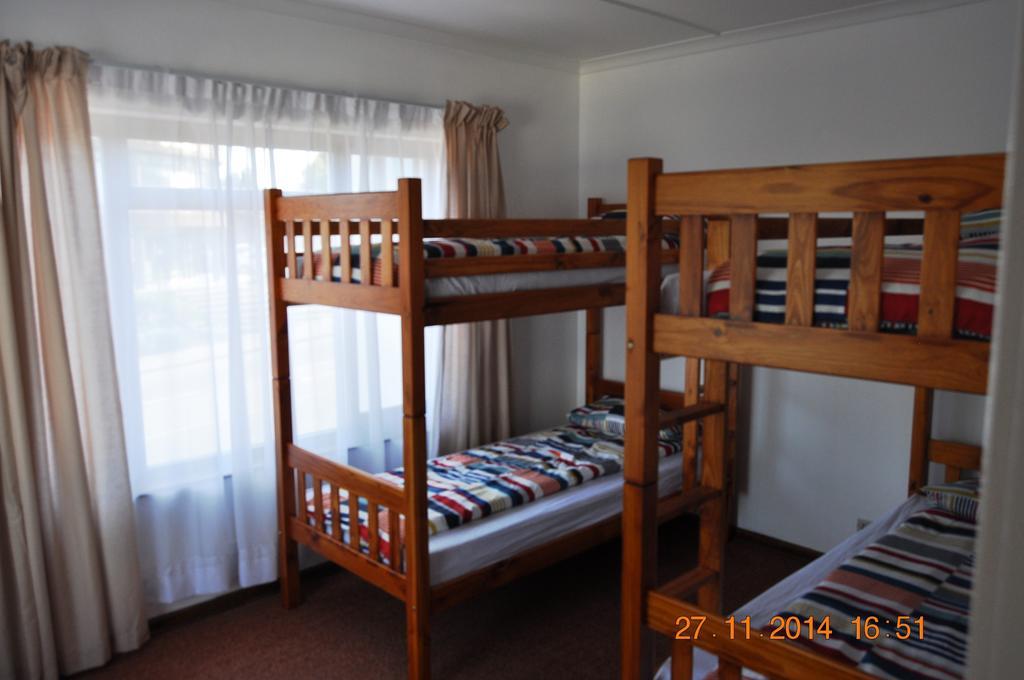 Backpacker Apartments Плетенбърг Бей Екстериор снимка