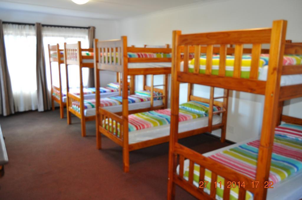 Backpacker Apartments Плетенбърг Бей Стая снимка