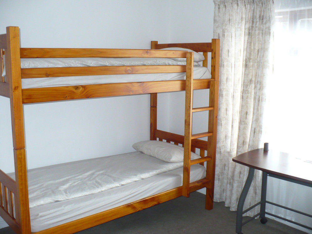 Backpacker Apartments Плетенбърг Бей Екстериор снимка