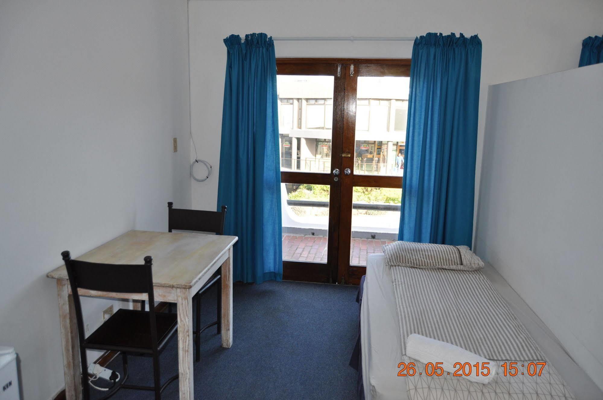 Backpacker Apartments Плетенбърг Бей Екстериор снимка
