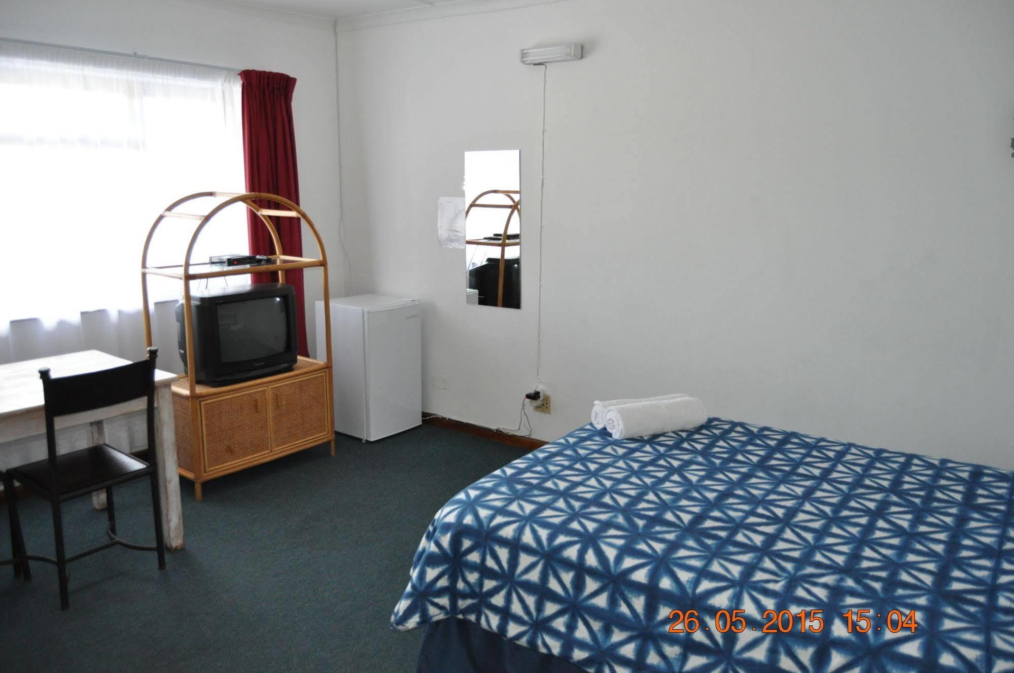Backpacker Apartments Плетенбърг Бей Екстериор снимка