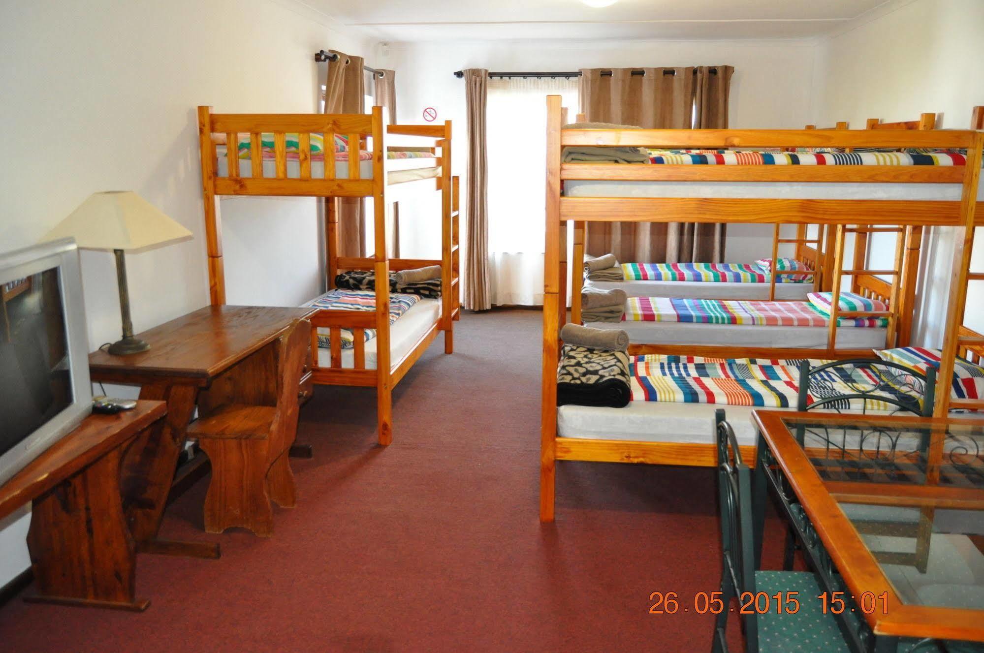 Backpacker Apartments Плетенбърг Бей Екстериор снимка