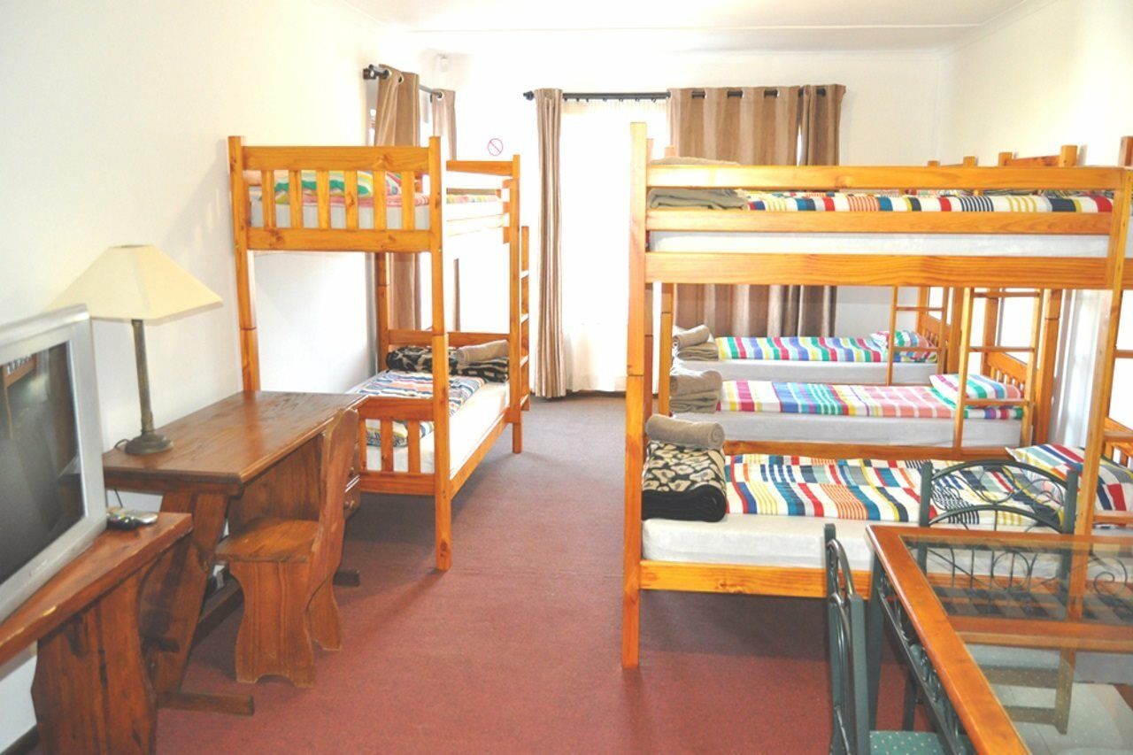 Backpacker Apartments Плетенбърг Бей Екстериор снимка